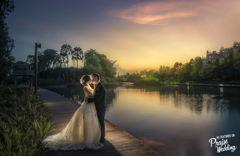 Breathtaking sunset lakeside wedding portrait in Singapore! 