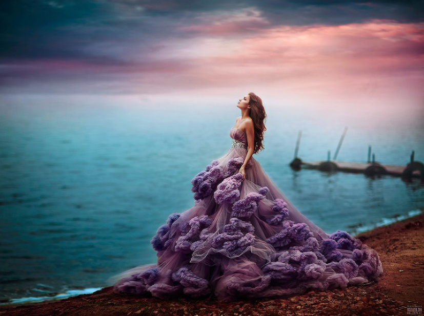 This exceptionally beautiful bridal portrait with amazing colors deserves to be a postcard!