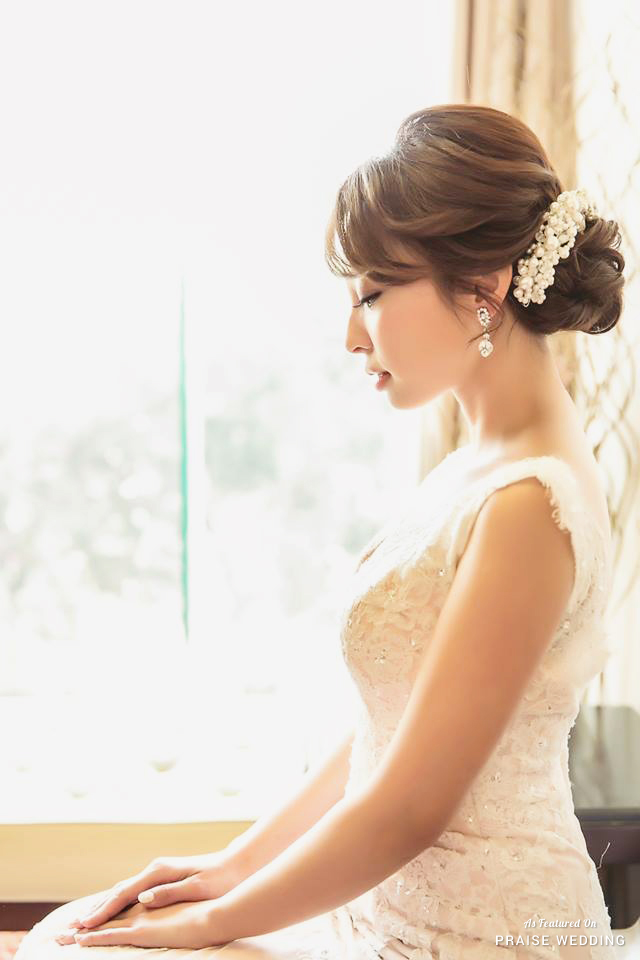 A classic timeless bridal look to dream of all day!
