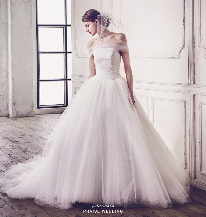 What makes a wedding dress both timeless and sweet? This gown from Hatsuko Endo has the answer!