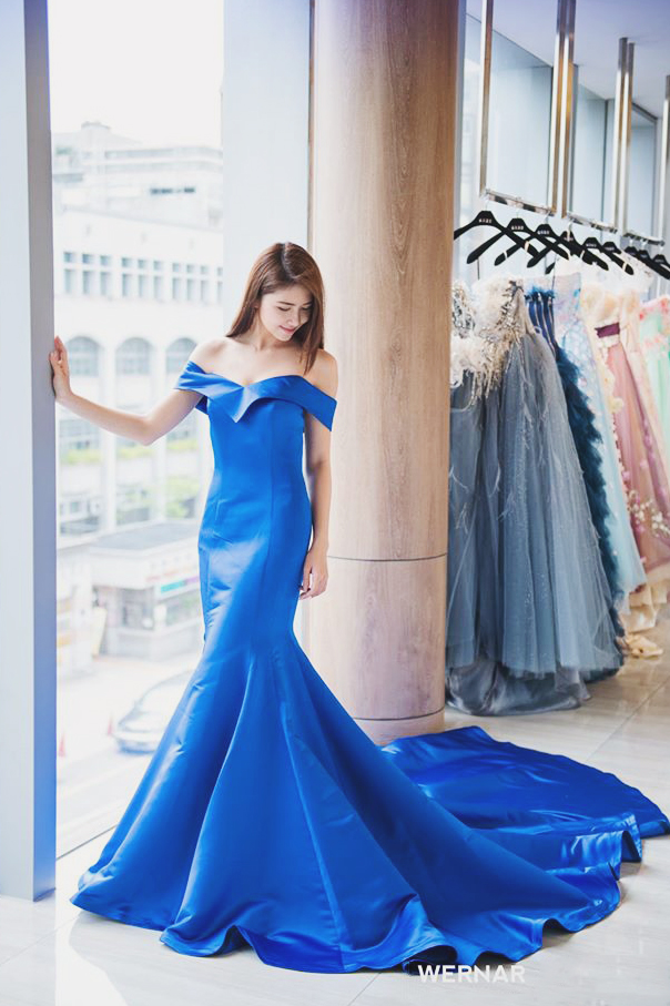 This beautiful off-the-shoulder royal blue mermaid gown from Sophie