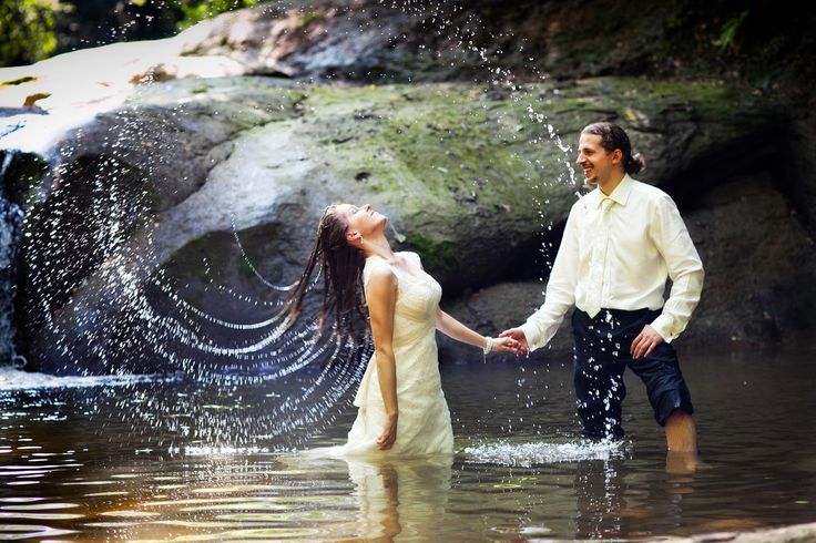 Beautiful and Fun couple session in water