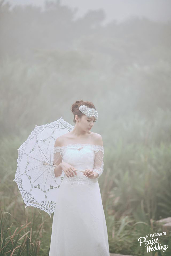 Elegant vintage-inspired bridal look