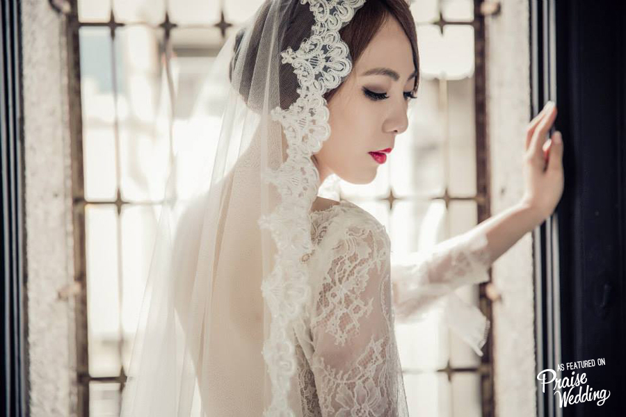 Stunning timeless vintage-inspired bridal look