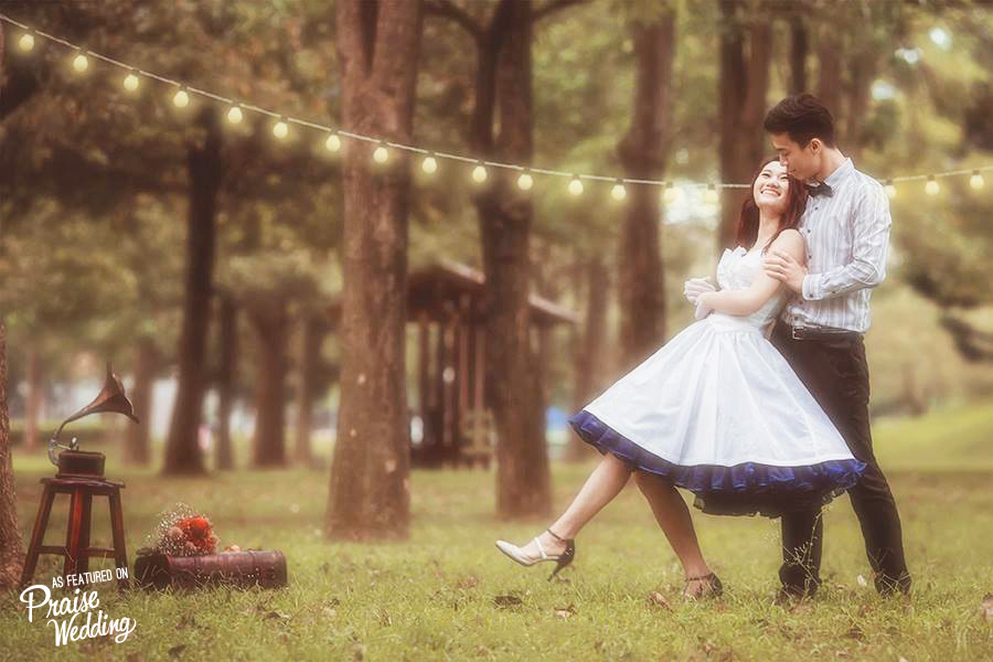 Adorable vintage-inspired engagement session with mini lights!