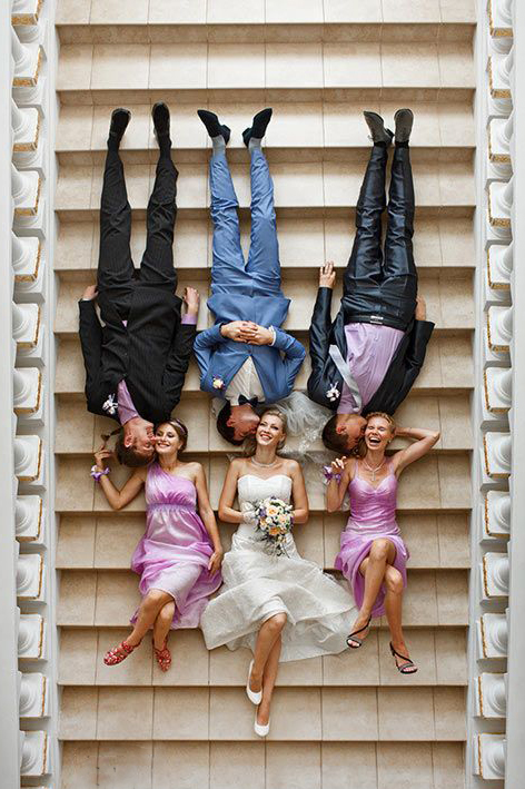 Kiss the ladies! Cute wedding party photo!