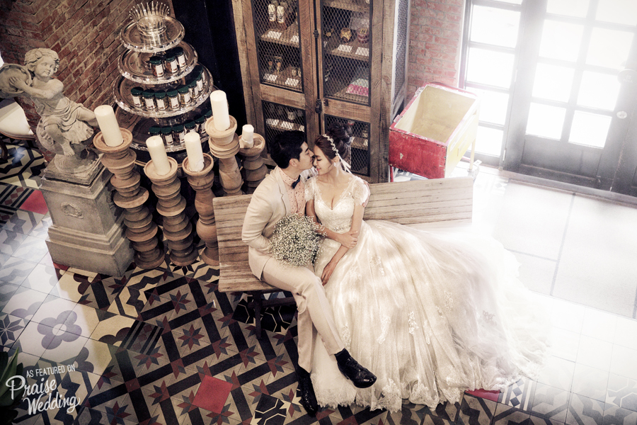Romantic vintage-inspired indoor pre-wedding session