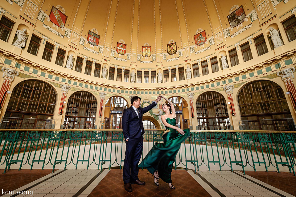 Shall we dance? Beautiful photo composition, emotions, and combination Emerald Green x Gold! 