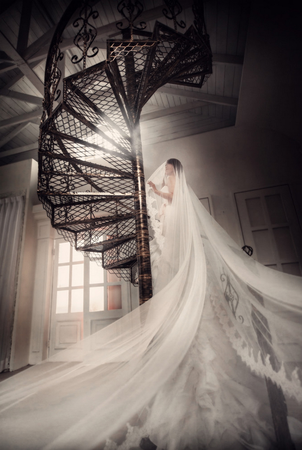 Swooning over this magical and artistic bridal portrait!