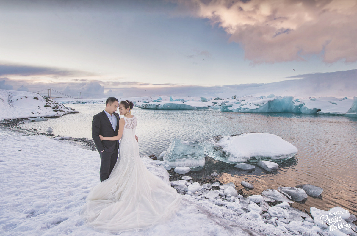 This Iceland pre-wedding photo is leaving us in a state of wow!