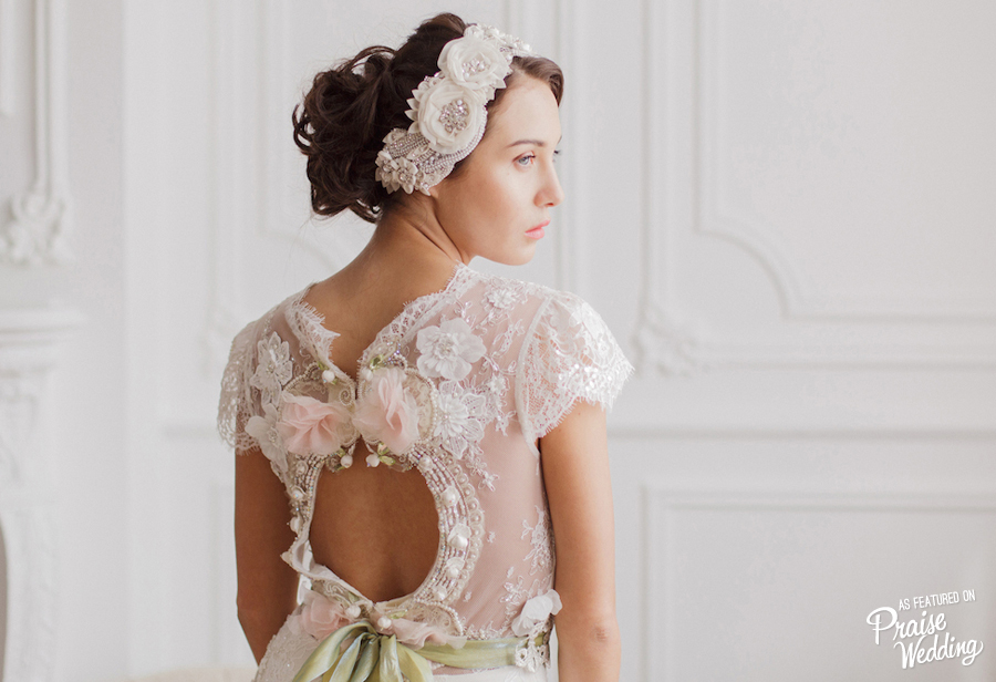 Lace and flowers go hand in hand, this gorgeous bridal headband is perfect for any gown!