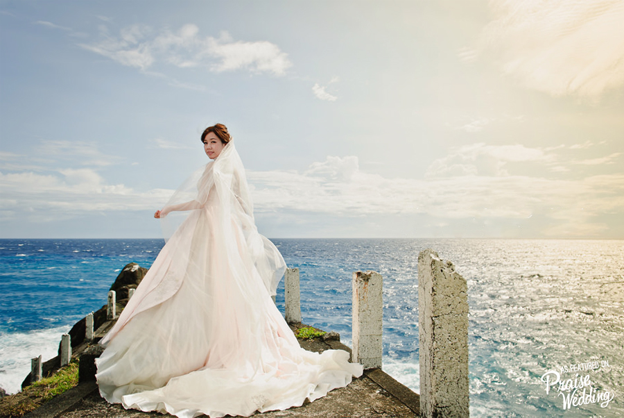 Seaside bridal portrait is a total dream!