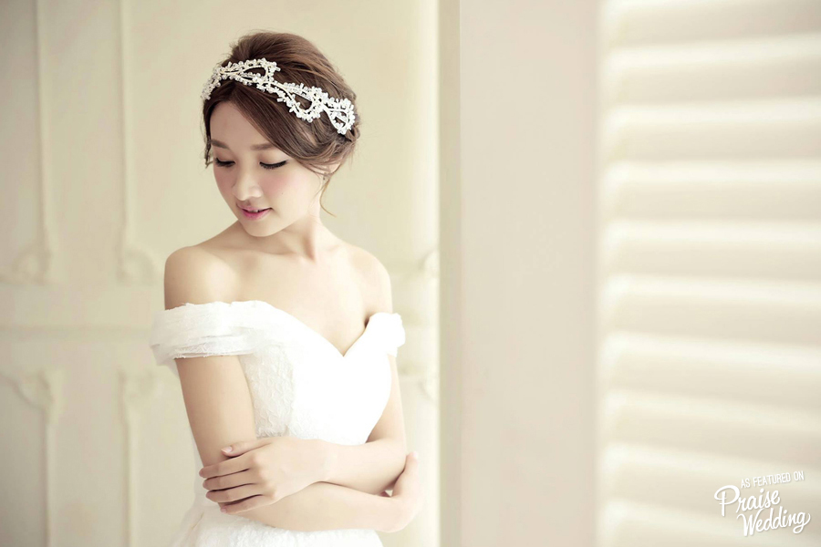 Loving this chic, clean, romantic princessy bridal look!