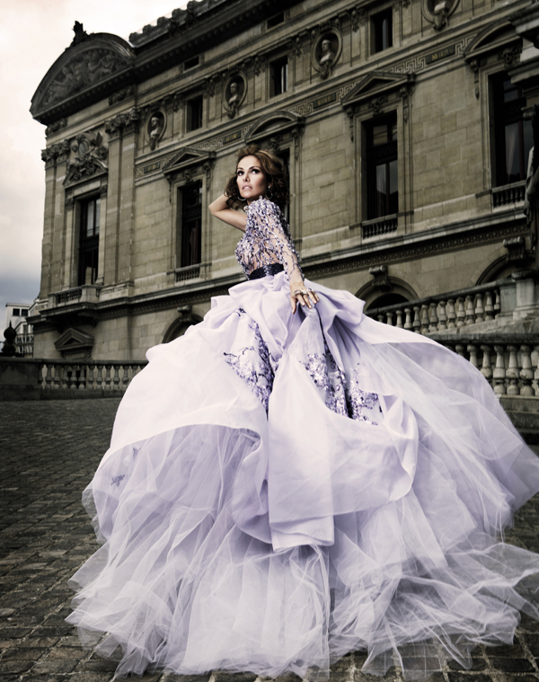 This volumious, fashion-forward gown is so stunning!