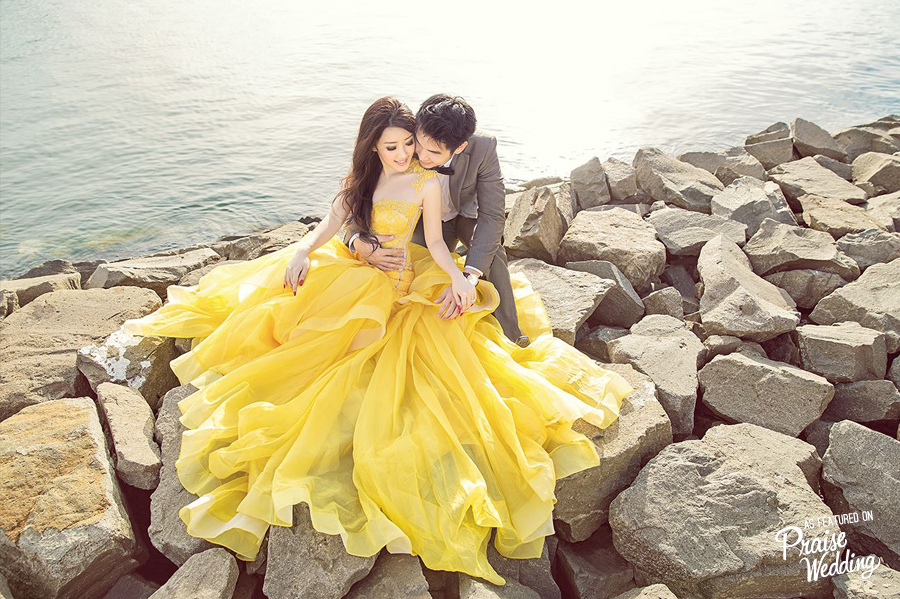 Yellow is the perfect color for a beach photo session!