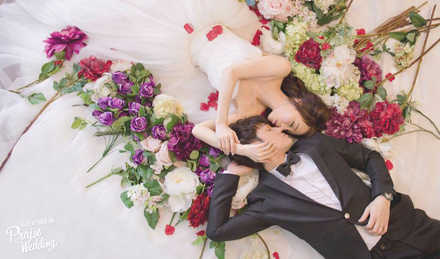In love with this seriously romantic fairytale-come-true prewedding photo!
