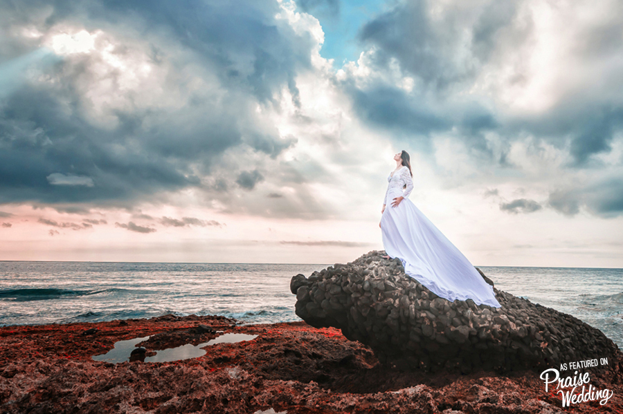 Artistic bridal portrait with stunning natural backdrop! 