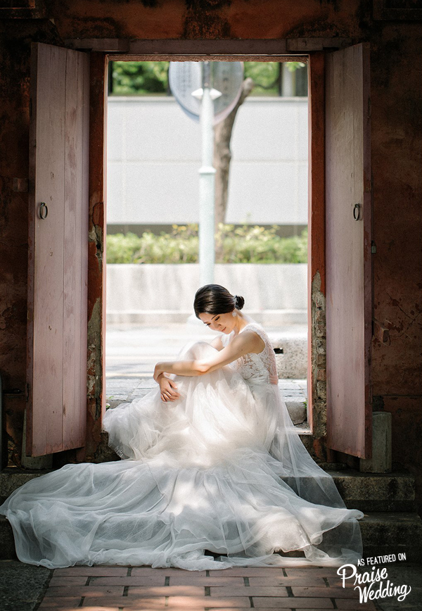 This dreamy bride is an absolute vision!