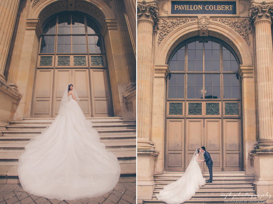 Timeless Louvre Museum, Pavillon Colbert pre-wedding session to dream of all day!
