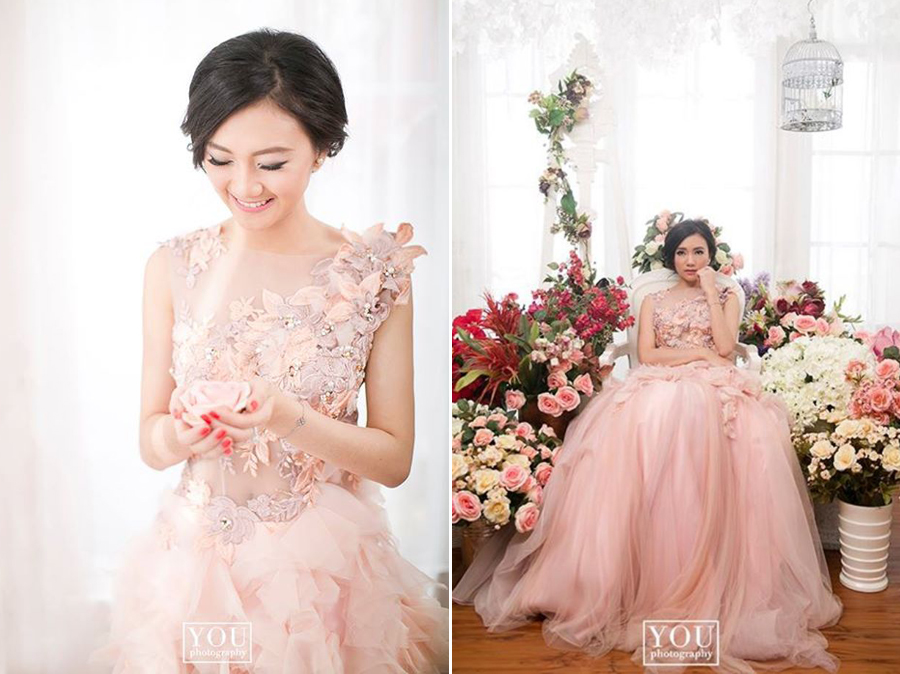 This sweet pink gown by Hendy Wijaya is designed for princess brides!