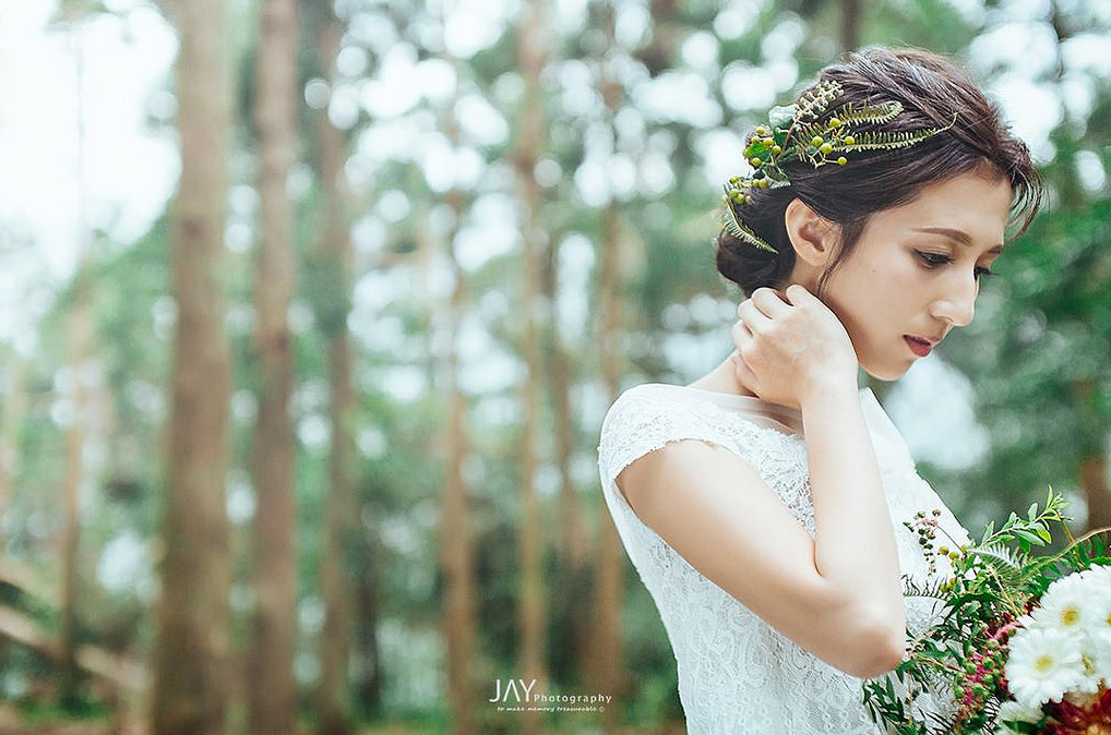 Style your hair with greenery to achieve that naturally elegant bridal look!