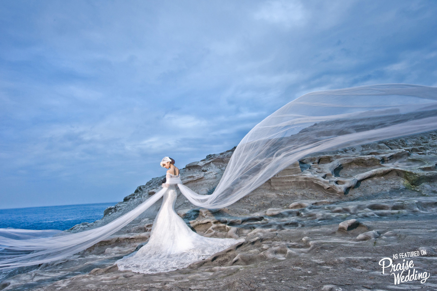 Inspired by the shore, this ethereal seaside beauty is like a dream!
