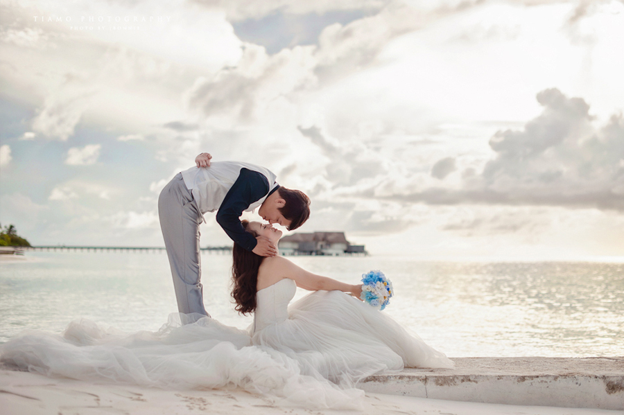 Organic seaside beauty, get ready to fall into a romance-filled dream!