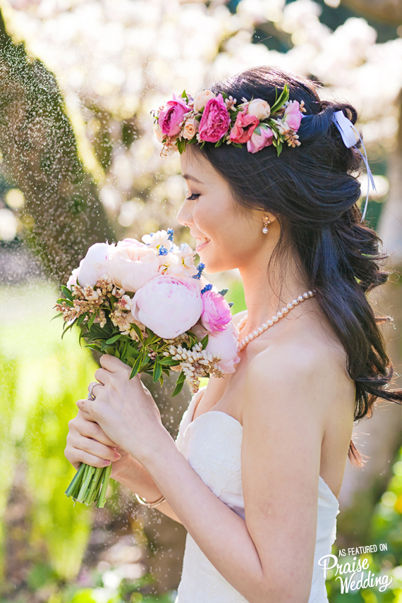 How sweet is this bridal portrait overflowing with natural romance!