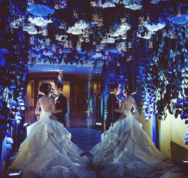 A magical twinkle blue indoor wedding inspiration! 