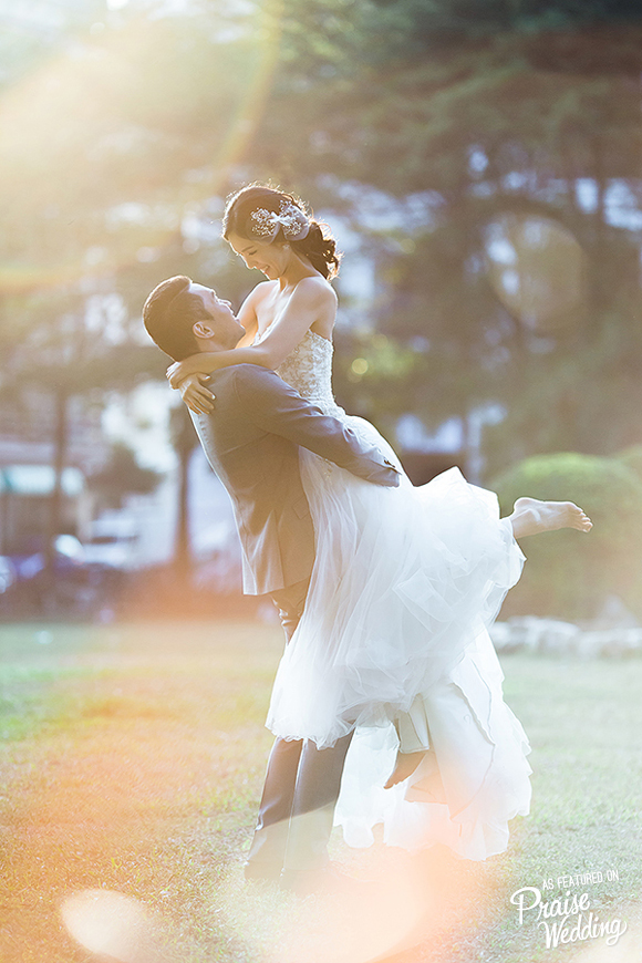 We live for sweet wedding portraits like this! You can’t help but be drawn into its magic!