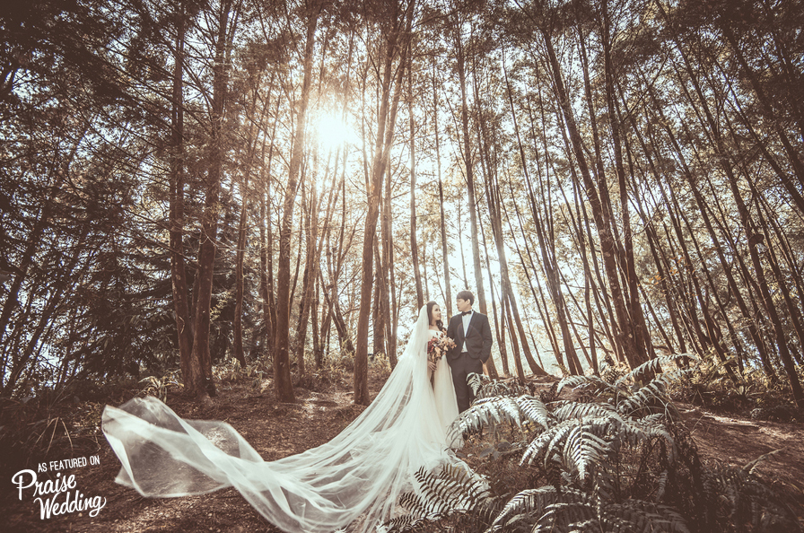 Artistic romance and whimsical beauty are all we can think about after seeing this wedding photo!