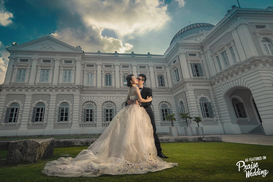 Timeless Singapore prewedding session overflowing with regal romance!