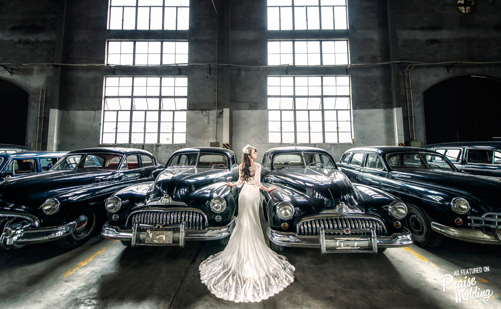 Who said cars are only loved by guys? We think this statement-making bridal portrait is super stylish!