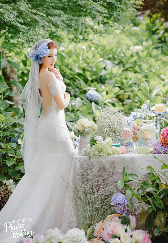 When hydrangea meets baby's breath, the result? Utterly romantic bridal styled shoot with a touch of magic! 