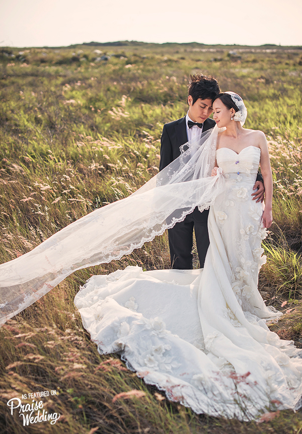 Fawning over this tendered moment! Wind-swept, sun-kissed romance is all we can think of!