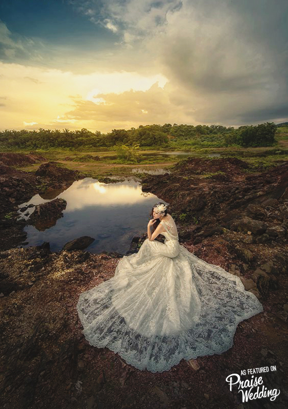 With natural beauty as the backdrop, this bridal portrait featuring romantic laced details is bursting with enchantment!