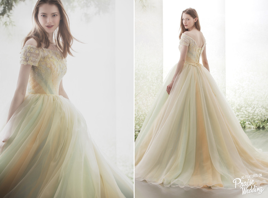 Wow! Amazing colors! Isn't this Hardy Amies bridal gown the perfect choice for spring?