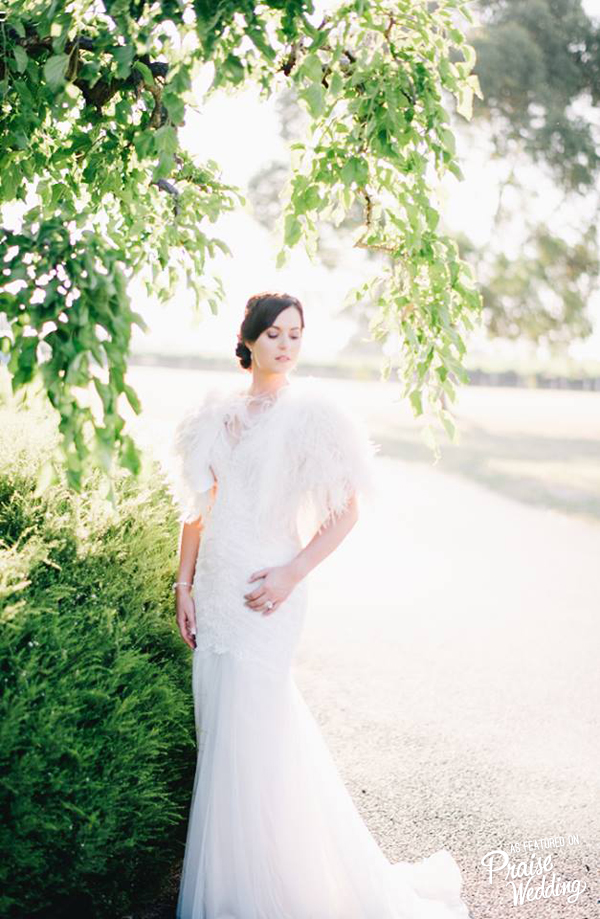 We're so in love with the effortless, natural beauty and elegance presented through this bridal portrait!
