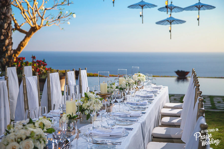 A beach reception doesn't get more romantic than this m'dears!