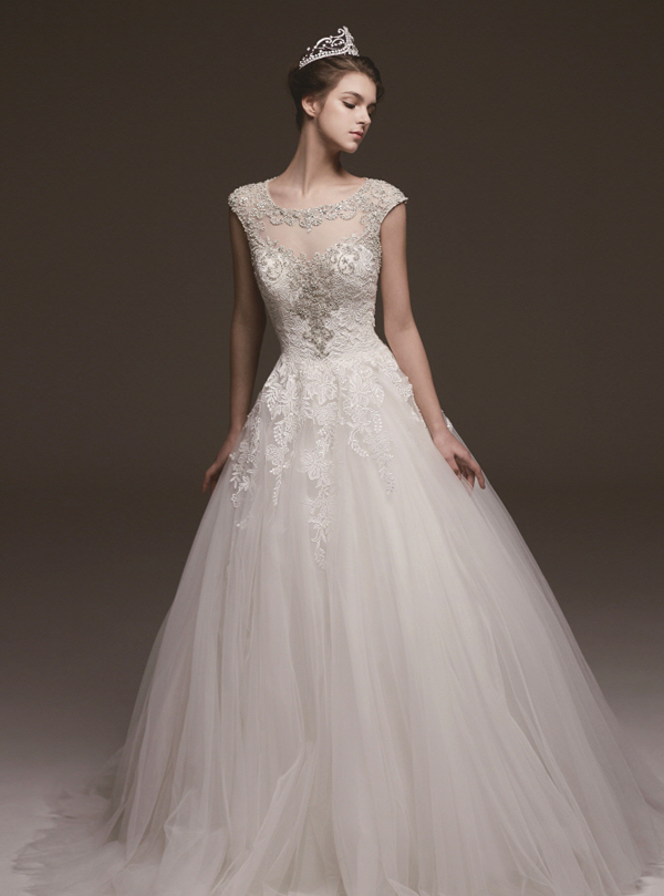 Love at first sight with this princess-worthy Polaris Wed bridal gown!