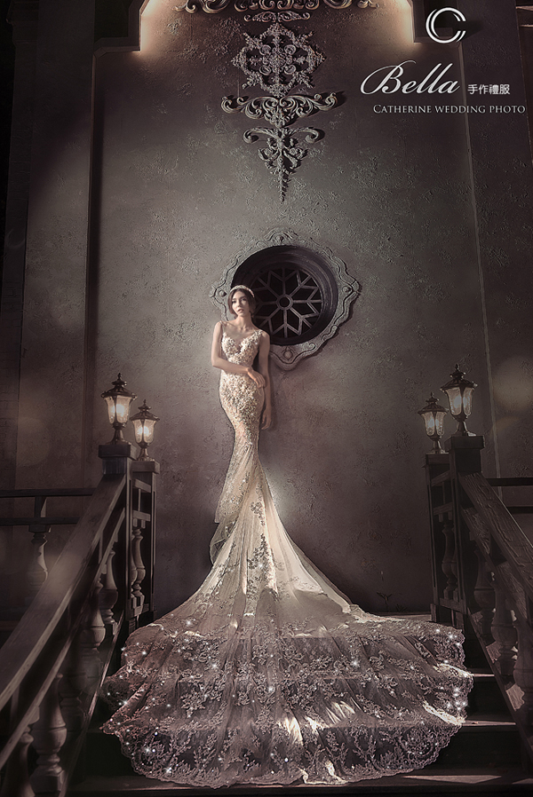 Can't take our eyes off this gorgeous gown from Bella of Catherine Wedding! The laced train is like a dream!