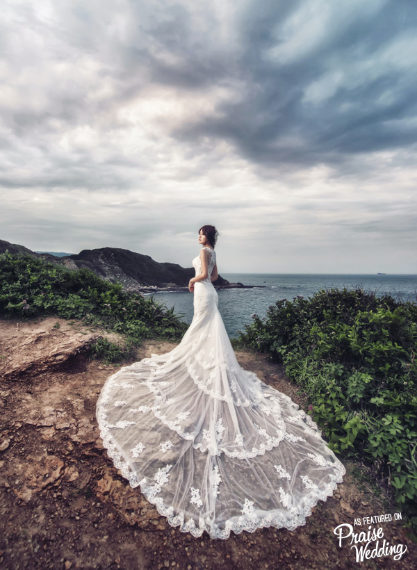 Classy and timelessly elegant, this Bride is a stunning vision!