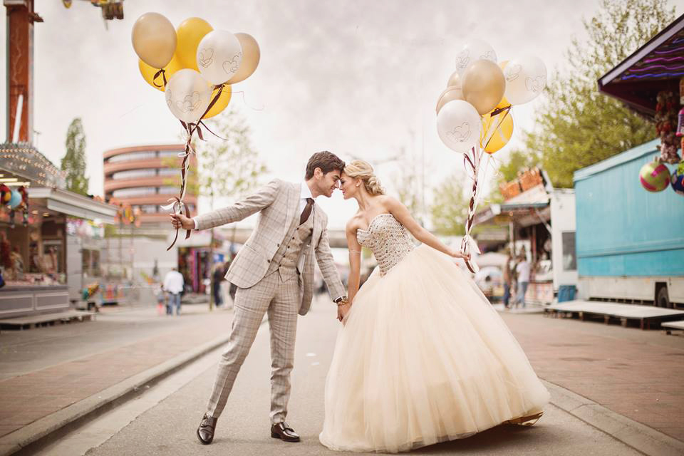 This adorable couple certainly belongs to their own fairy tale!