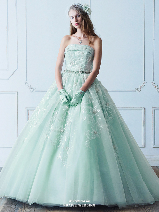 If you're looking for a sweet pastel gown with a touch of regal romance, this mint ball gown from Jill Stuart is definitely going to be your cup of tea!