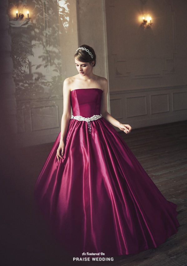 This statement-making burgundy gown from Ginza Couture Naoco embraces graceful femininity with a touch of glamour!