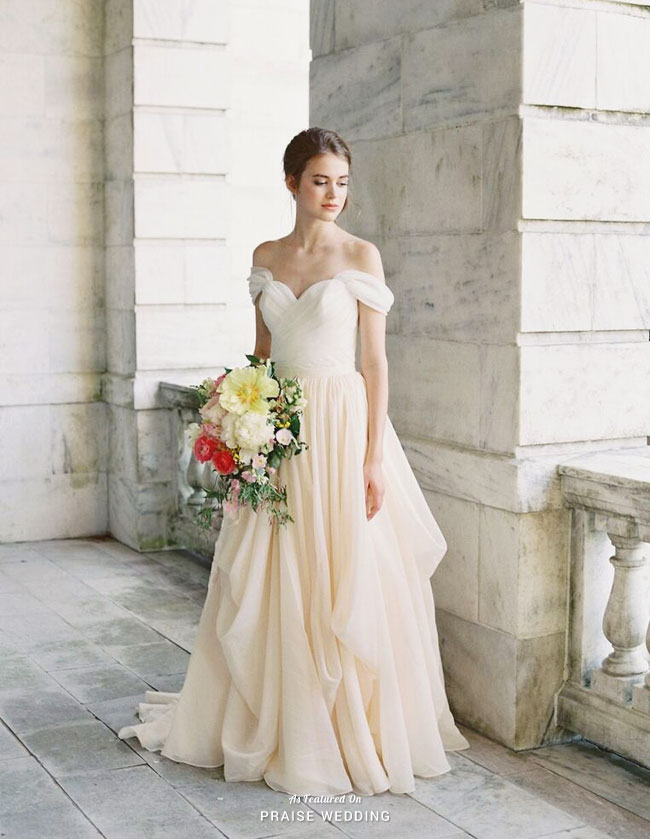 Bridal separates are not all about showing off your curves, but about creativity (how to mix and match)! This romantic Grecian inspired look from Lace and Liberty Bridal is making us swoon!