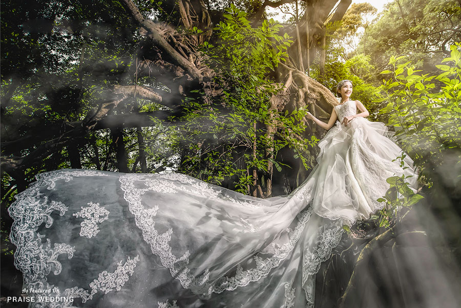 This ethereal romantic bridal portrait is a fairy tale come true!