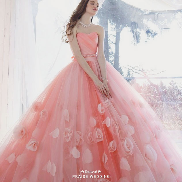 If you're dreaming of a princess-worthy look, you really need to see this peach floral gown from Kiyoko Hata!  