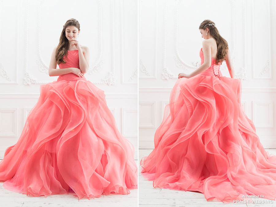 A jaw-droppingly beautiful coral gown from Cinderella & Co.! In love with this romantic color!