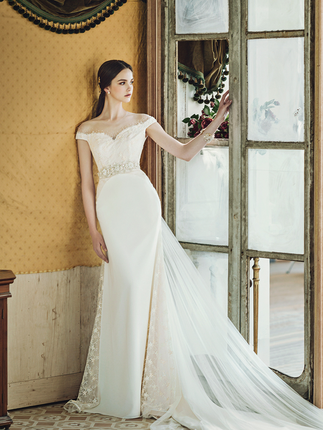 This Clara Wedding gown is defined by an elegant silhouette and delicate embellishments, imbued with a touch of vintage romance!